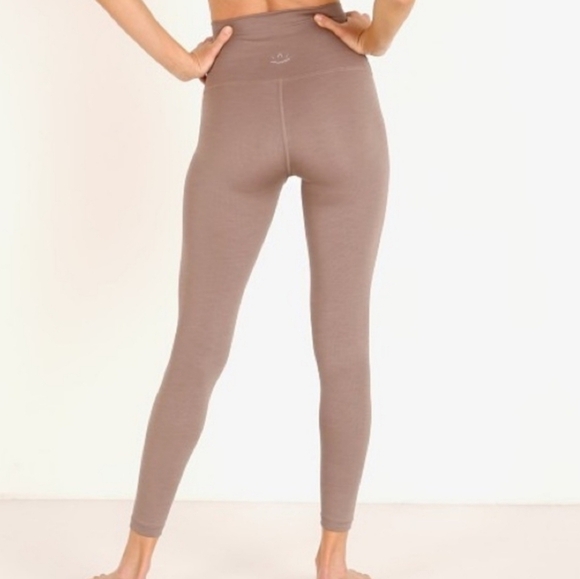 Beyond Yoga Heather Rib High Waisted Midi Legging Mocha Heather S - Picture 9 of 10